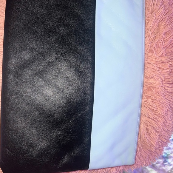 PRELOVED CHANEL AIRLINE O’CASE! Very good condition - Picture 3 of 8